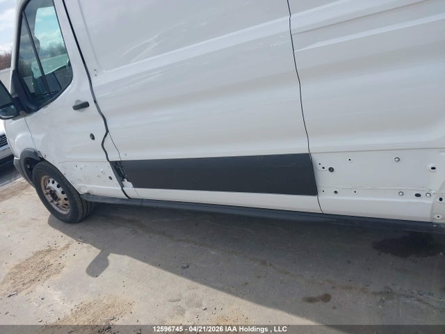 1FTBR2X8XNKA37543 Ford Transit T-250