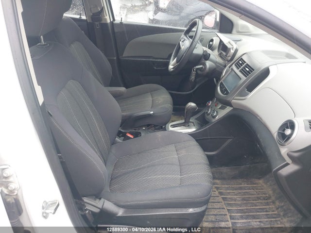 1G1JC6SB2F4117506 Chevrolet Sonic Lt Auto