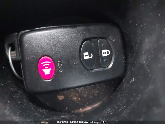2014 Toyota Prius V მანქანა იყიდება აუქციონზე, vin: JTDZN3EU2E3348796, აუქციონის ნომერი: 12588700