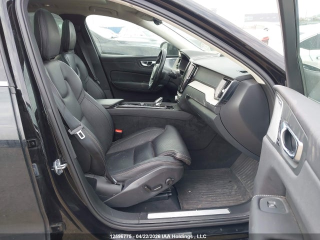 LYV062RL6NB085072 Volvo Xc60 B6 Inscription