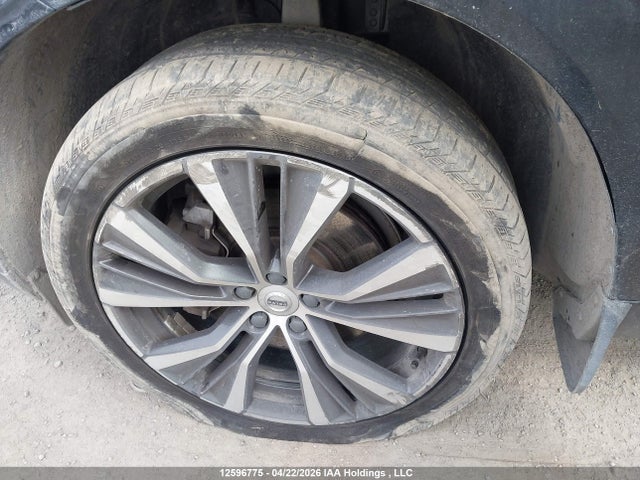 LYV062RL6NB085072 Volvo Xc60 B6 Inscription