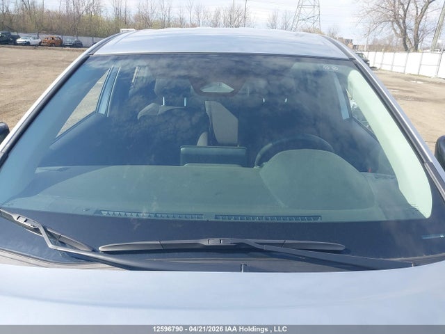7MUCAABG5TV155998 Toyota Corolla Cross Le