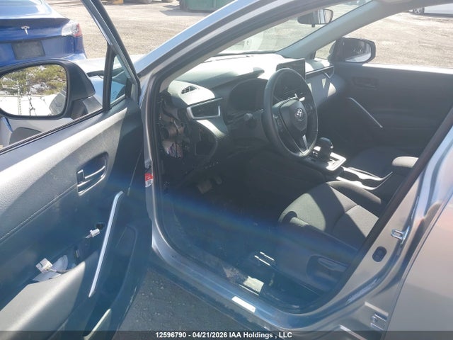 7MUCAABG5TV155998 Toyota Corolla Cross Le