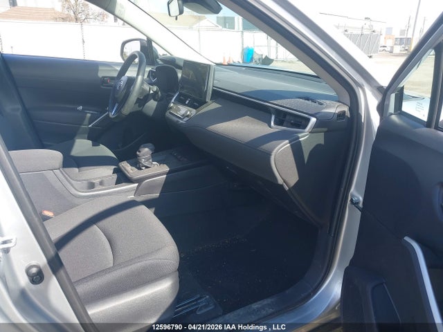 7MUCAABG5TV155998 Toyota Corolla Cross Le