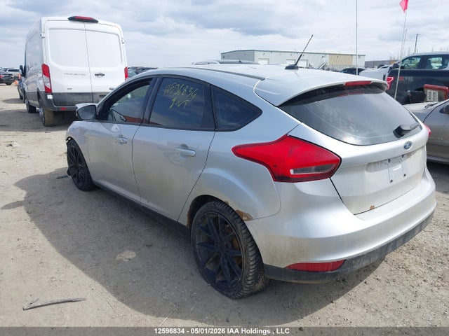 12596834 :رقم المزاد ، 1FADP3K27FL377502 vin ، 2015 Ford Focus Se مزاد بيع