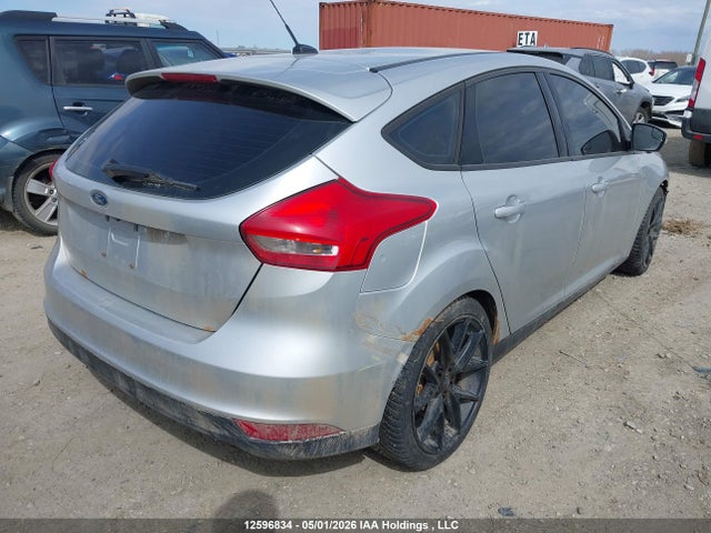 12596834 :رقم المزاد ، 1FADP3K27FL377502 vin ، 2015 Ford Focus Se مزاد بيع