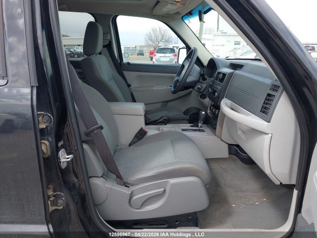 12596867 :رقم المزاد ، 1J8GN28K08W208172 vin ، 2008 Jeep Liberty Sport مزاد بيع