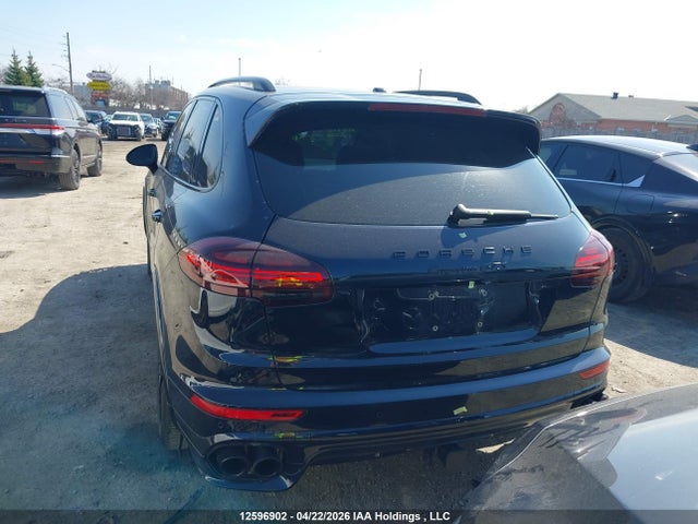 Porsche Cayenne Gts 2017 WP1AD2A28HLA81049 Image 17
