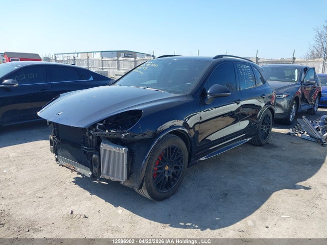 Porsche Cayenne Gts 2017 WP1AD2A28HLA81049 Image 2