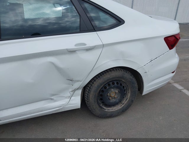 3VWW57BU1KM015138 Volkswagen Jetta Highline