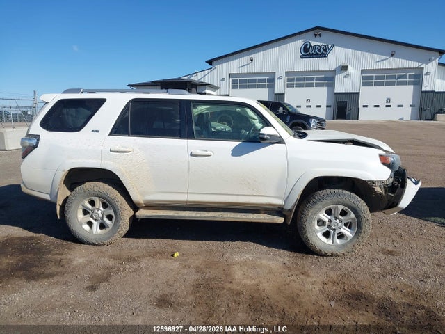 JTEBU5JR4G5301046 Toyota 4RUNNER SR5
