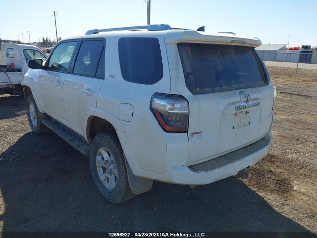JTEBU5JR4G5301046 Toyota 4RUNNER SR5