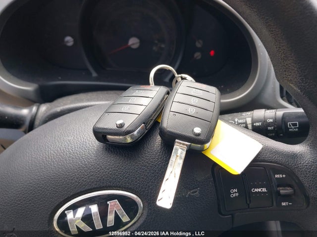 2014 Kia Sportage მანქანა იყიდება აუქციონზე, vin: KNDPB3AC3E7640608, აუქციონის ნომერი: 12596952