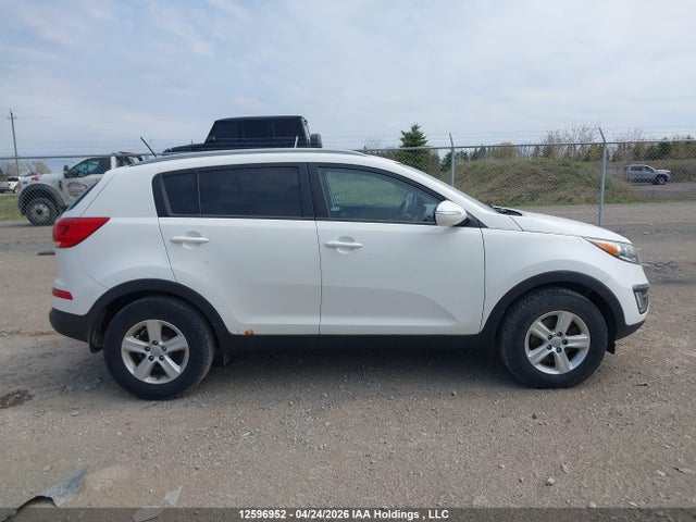 2014 Kia Sportage მანქანა იყიდება აუქციონზე, vin: KNDPB3AC3E7640608, აუქციონის ნომერი: 12596952