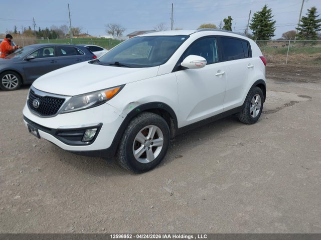 2014 Kia Sportage მანქანა იყიდება აუქციონზე, vin: KNDPB3AC3E7640608, აუქციონის ნომერი: 12596952