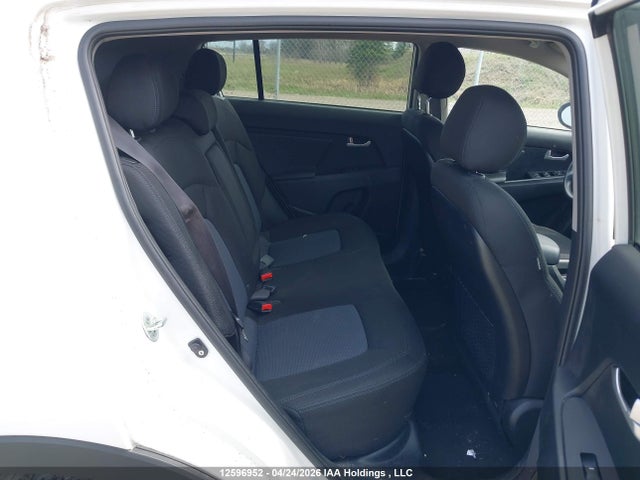 2014 Kia Sportage მანქანა იყიდება აუქციონზე, vin: KNDPB3AC3E7640608, აუქციონის ნომერი: 12596952
