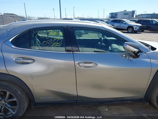 JTHP9JBH3L2034681 Lexus UX 250H