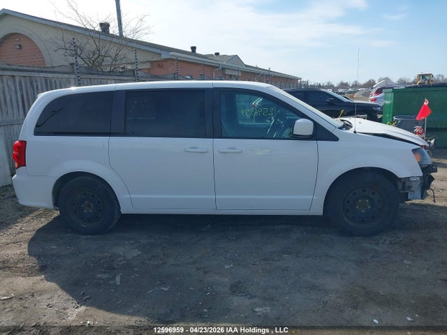 2C4RDGEG5JR307374 Dodge Grand Caravan Gt