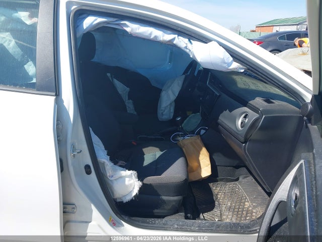 2T1BURHE3JC020784 Toyota COROLLA LE