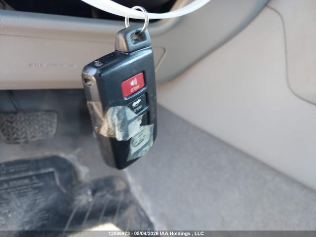 12596973 :رقم المزاد ، 4T1BF1FKXEU805215 vin ، 2014 Toyota Camry مزاد بيع