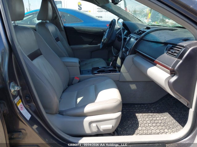 12596973 :رقم المزاد ، 4T1BF1FKXEU805215 vin ، 2014 Toyota Camry مزاد بيع