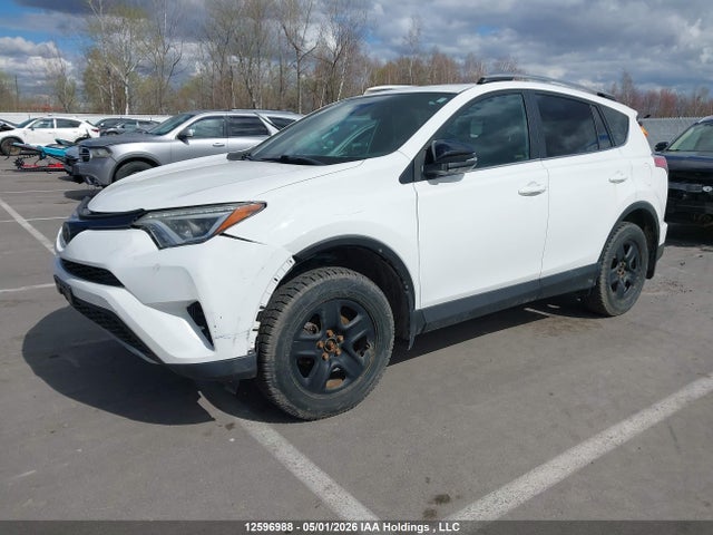 2T3JFREVXHW579937 Toyota RAV4 SE