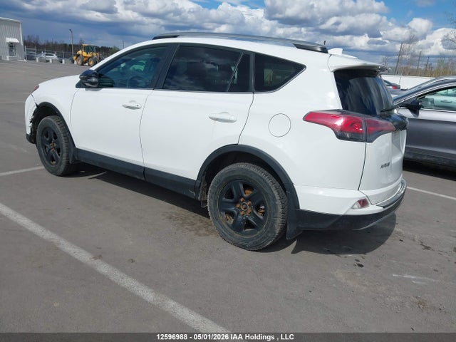 2T3JFREVXHW579937 Toyota RAV4 SE