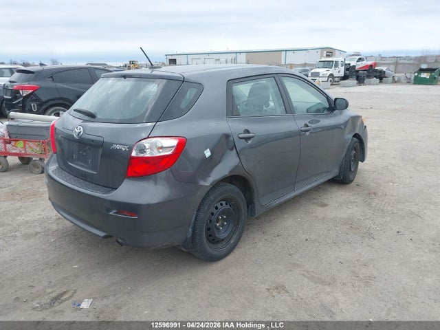 12596991 :رقم المزاد ، 2T1KU4EE2BC683112 vin ، 2011 Toyota Corolla Matrix مزاد بيع