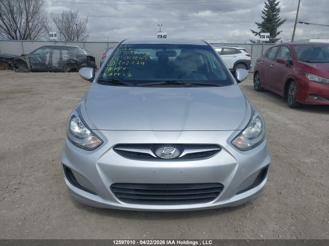 KMHCT4AE1EU702779 Hyundai Accent Gls/gs