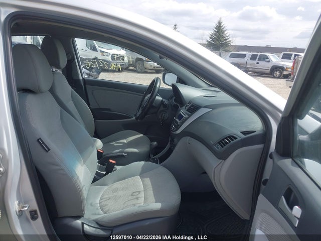 KMHCT4AE1EU702779 Hyundai Accent Gls/gs