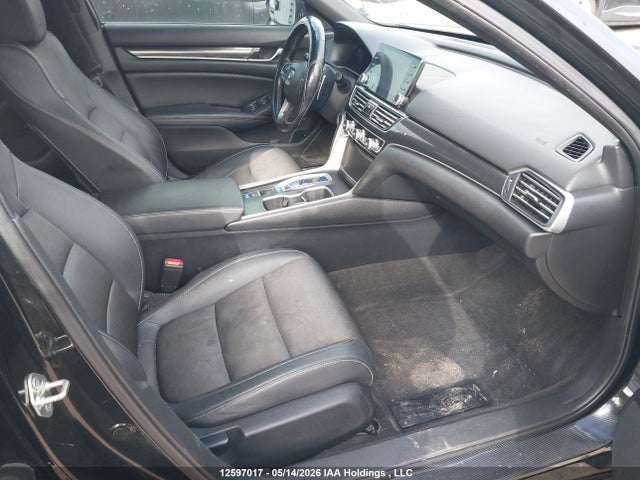 Продажа на аукционе авто 2019 Honda Accord Sedan, vin: 1HGCV2F39KA802198, номер лота: 12597017