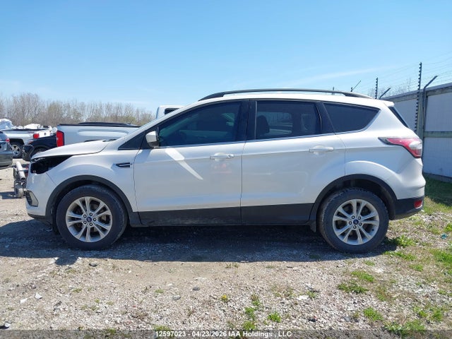 Продаж на аукціоні авто 2017 Ford Escape Se, vin: 1FMCU0GD9HUB16565, номер лоту: 12597023
