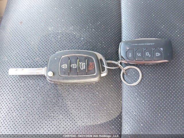 KM8J33A4XJU795983 Hyundai Tucson Se 2.0l