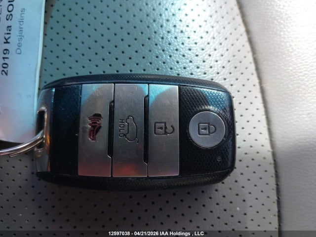 KNDJX3AEXK7038695 KIA Soul Ev +