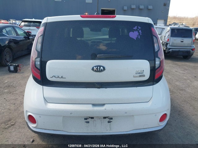 KNDJX3AEXK7038695 KIA Soul Ev +