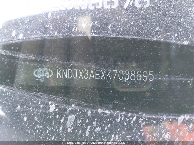 KNDJX3AEXK7038695 KIA Soul Ev +