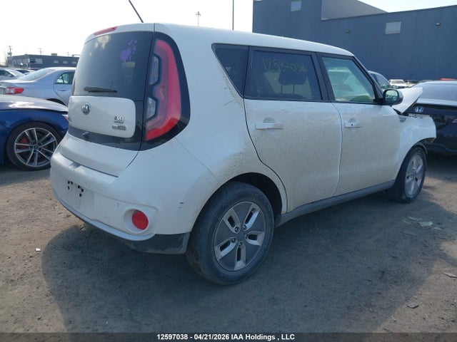 KNDJX3AEXK7038695 KIA Soul Ev +