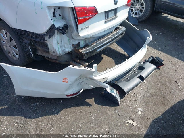 12597055 :رقم المزاد ، 3VW2K7AJ1FM404933 vin ، 2015 Volkswagen Jetta مزاد بيع