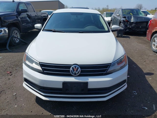 12597055 :رقم المزاد ، 3VW2K7AJ1FM404933 vin ، 2015 Volkswagen Jetta مزاد بيع