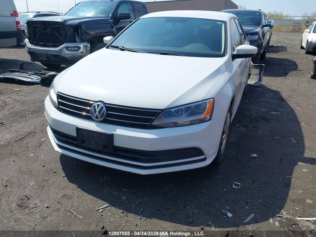 12597055 :رقم المزاد ، 3VW2K7AJ1FM404933 vin ، 2015 Volkswagen Jetta مزاد بيع