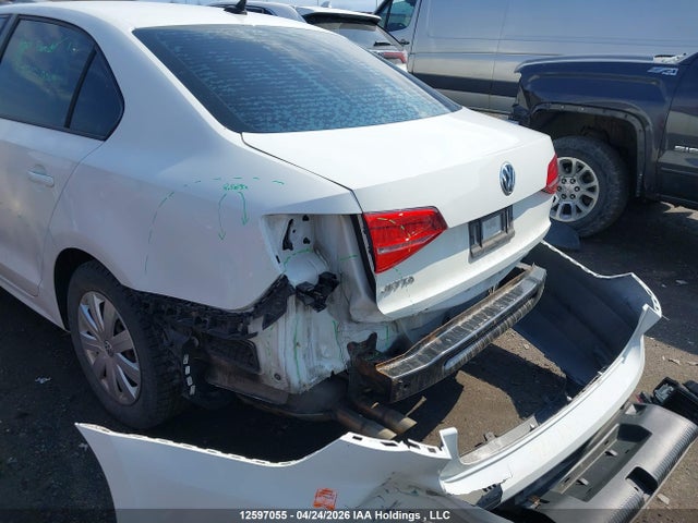 12597055 :رقم المزاد ، 3VW2K7AJ1FM404933 vin ، 2015 Volkswagen Jetta مزاد بيع