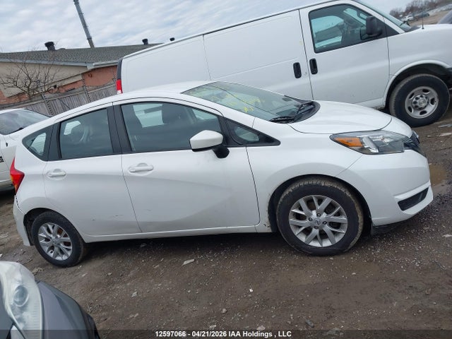 2017 Nissan Versa Note 1.6 S/1.6 Sl/1.6 Sr/1.6 Sv მანქანა იყიდება აუქციონზე, vin: 3N1CE2CP4HL362160, აუქციონის ნომერი: 12597066