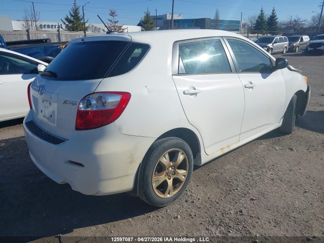 12597087 :رقم المزاد ، 2T1KU4EEXDC970362 vin ، 2013 Toyota Corolla Matrix مزاد بيع