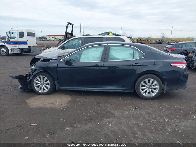 12597091 :رقم المزاد ، 4T1G11AK2LU962228 vin ، 2020 Toyota Camry Se مزاد بيع