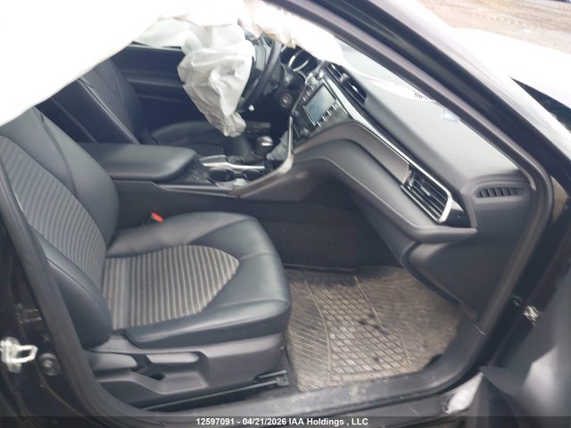 12597091 :رقم المزاد ، 4T1G11AK2LU962228 vin ، 2020 Toyota Camry Se مزاد بيع