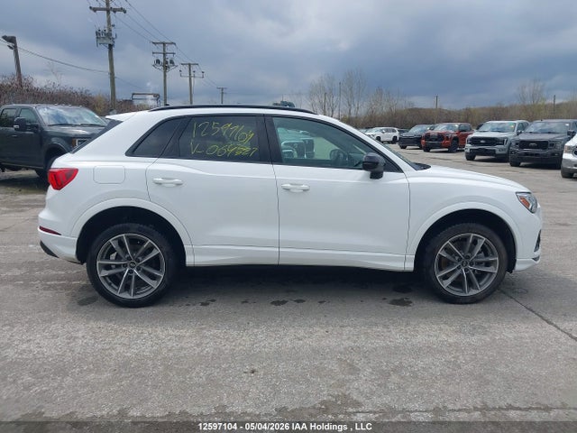 WA1AUCF32S1064527 Audi Q3 Premium 40