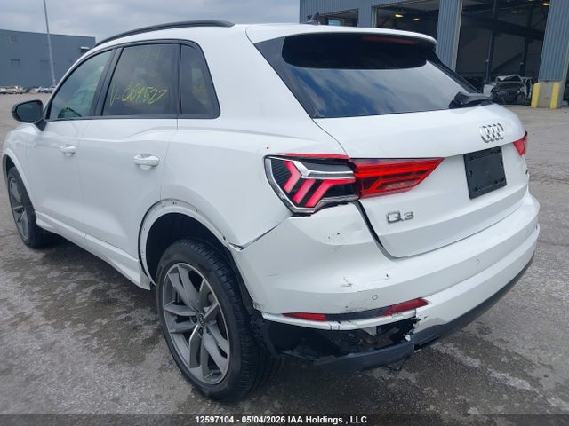 WA1AUCF32S1064527 Audi Q3 Premium 40