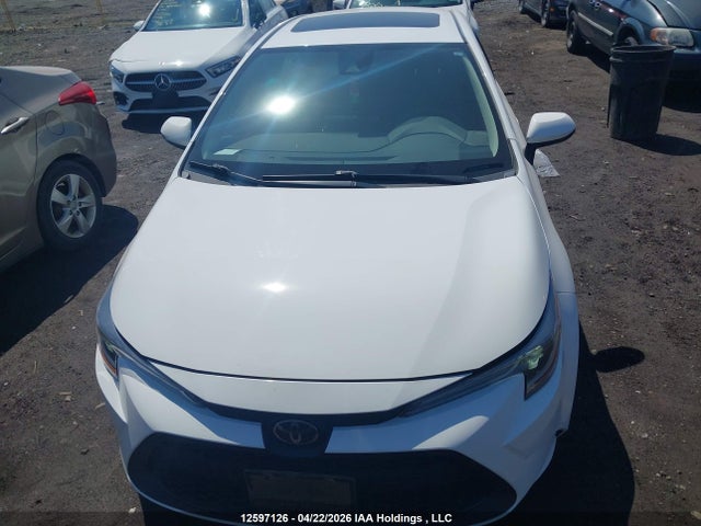 12597126 :رقم المزاد ، 5YFBPMBE1MP153776 vin ، 2021 Toyota Corolla Le مزاد بيع