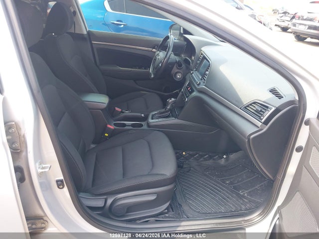 KMHD84LF3HU426380 Hyundai Elantra Se/value/limited