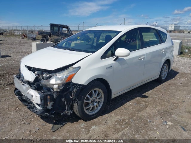 JTDZN3EU3FJ020977 Toyota PRIUS V